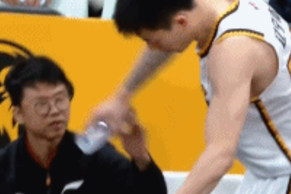  廣廈逆襲！遼寧男籃新賽季首戰(zhàn)失利遭遇慘敗