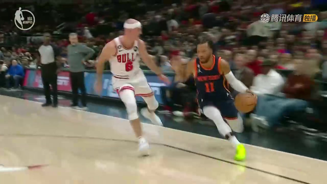 秀啊！布倫森腳踝終結(jié)將卡魯索晃倒坐地！再三分殺死比賽（布倫森集錦）